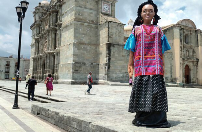 Los muñecos de Calenda son una tradición oaxaqueña.