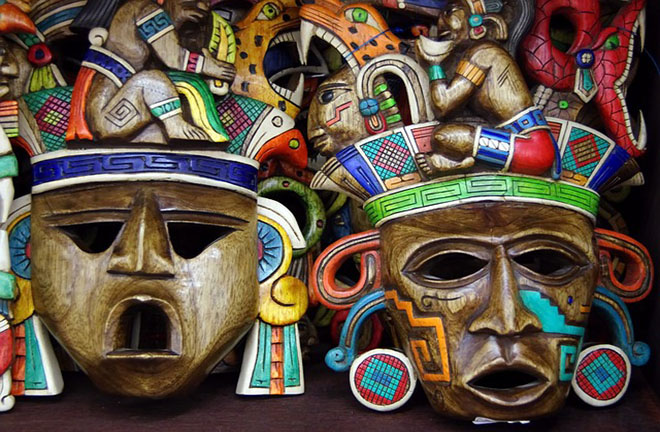 Máscaras prehispánicas de la cultura mexicana.